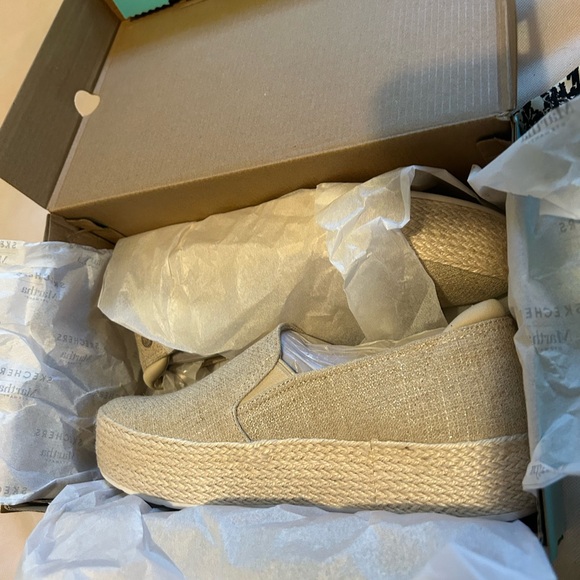 Martha Stewart Skechers - Picture 5 of 7